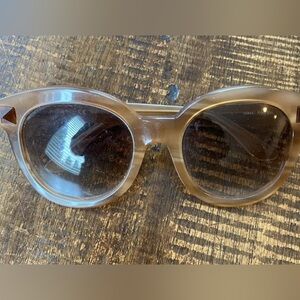 Valentino V684S 772 Sunglasses EUC